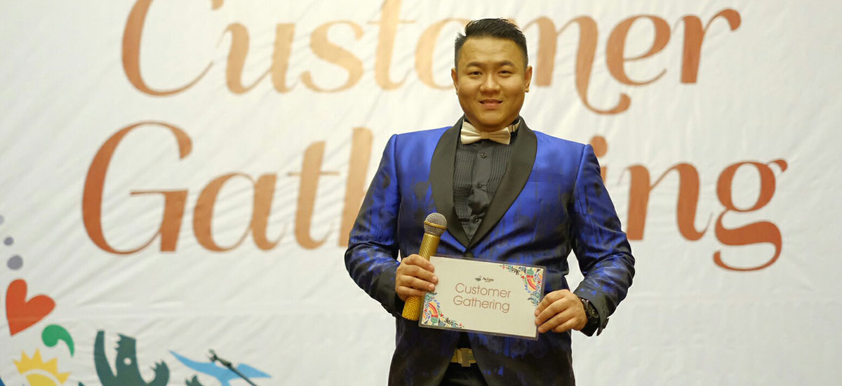 Ming Ming MC - Gathering Avian Best Western Solo